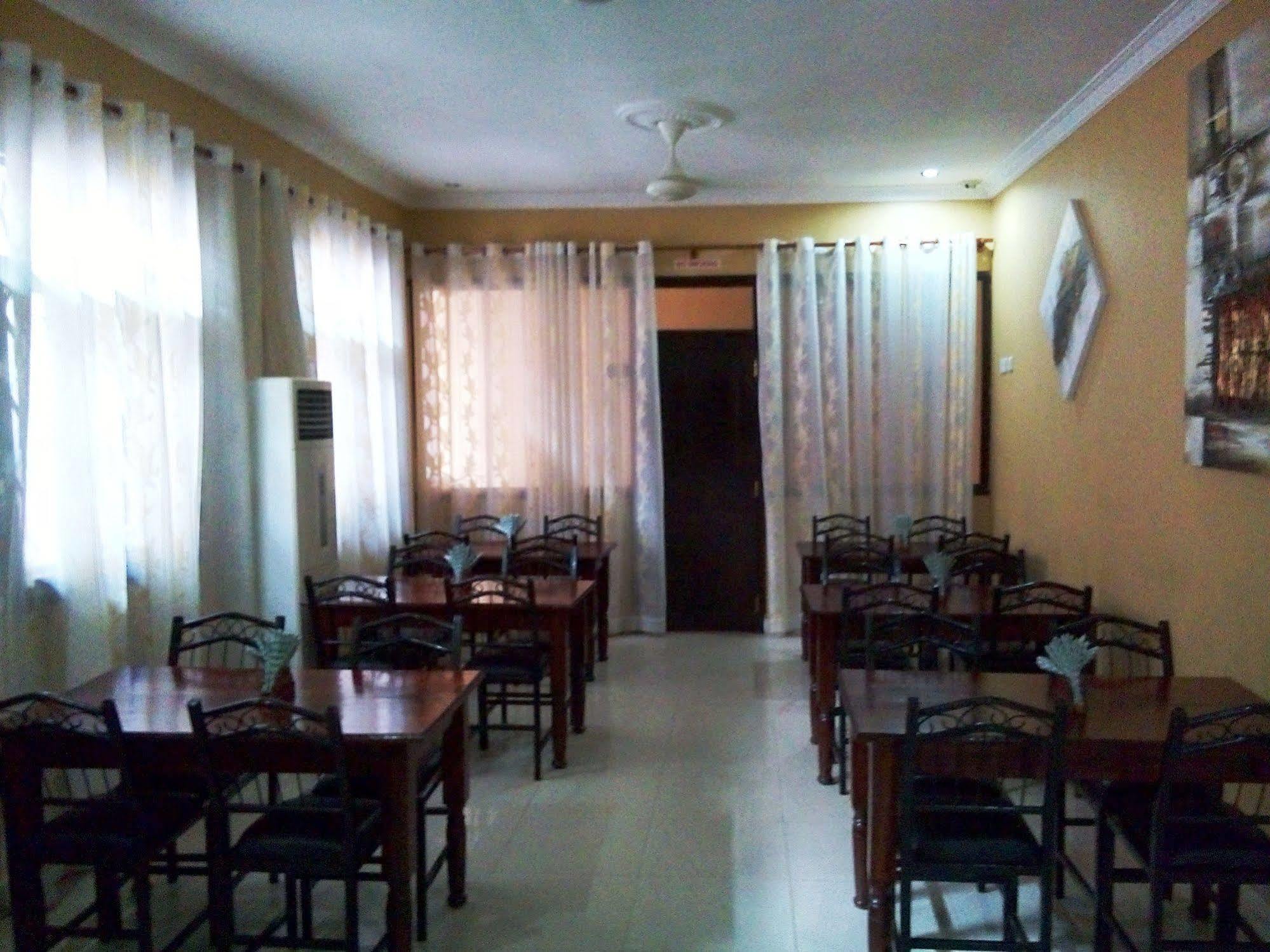 Transit Airport B&B Dar es Salaam Exterior foto