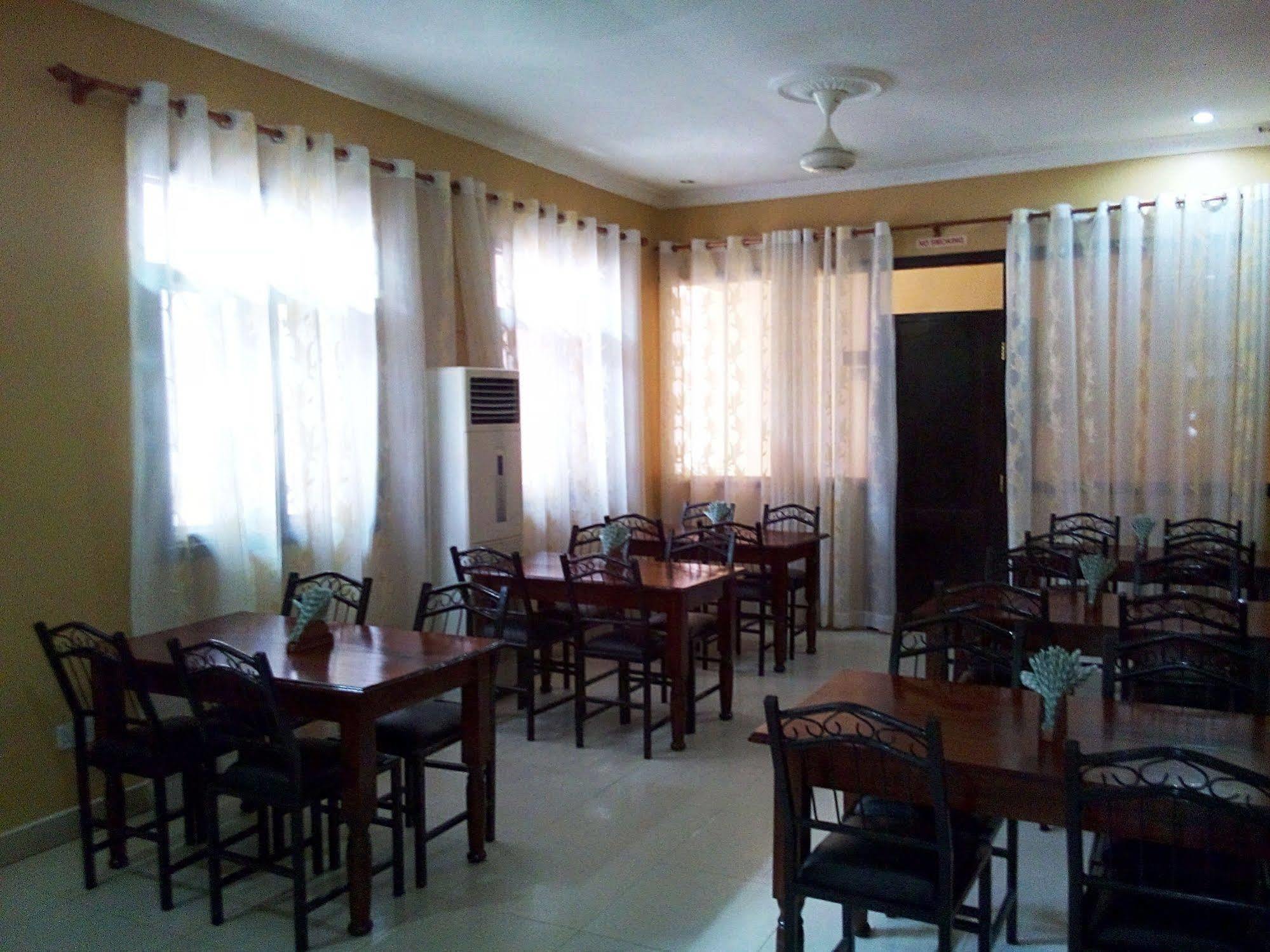 Transit Airport B&B Dar es Salaam Exterior foto